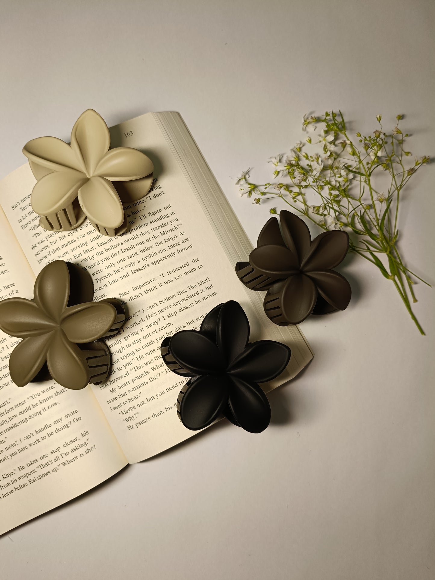 Flower Matt Claw Large