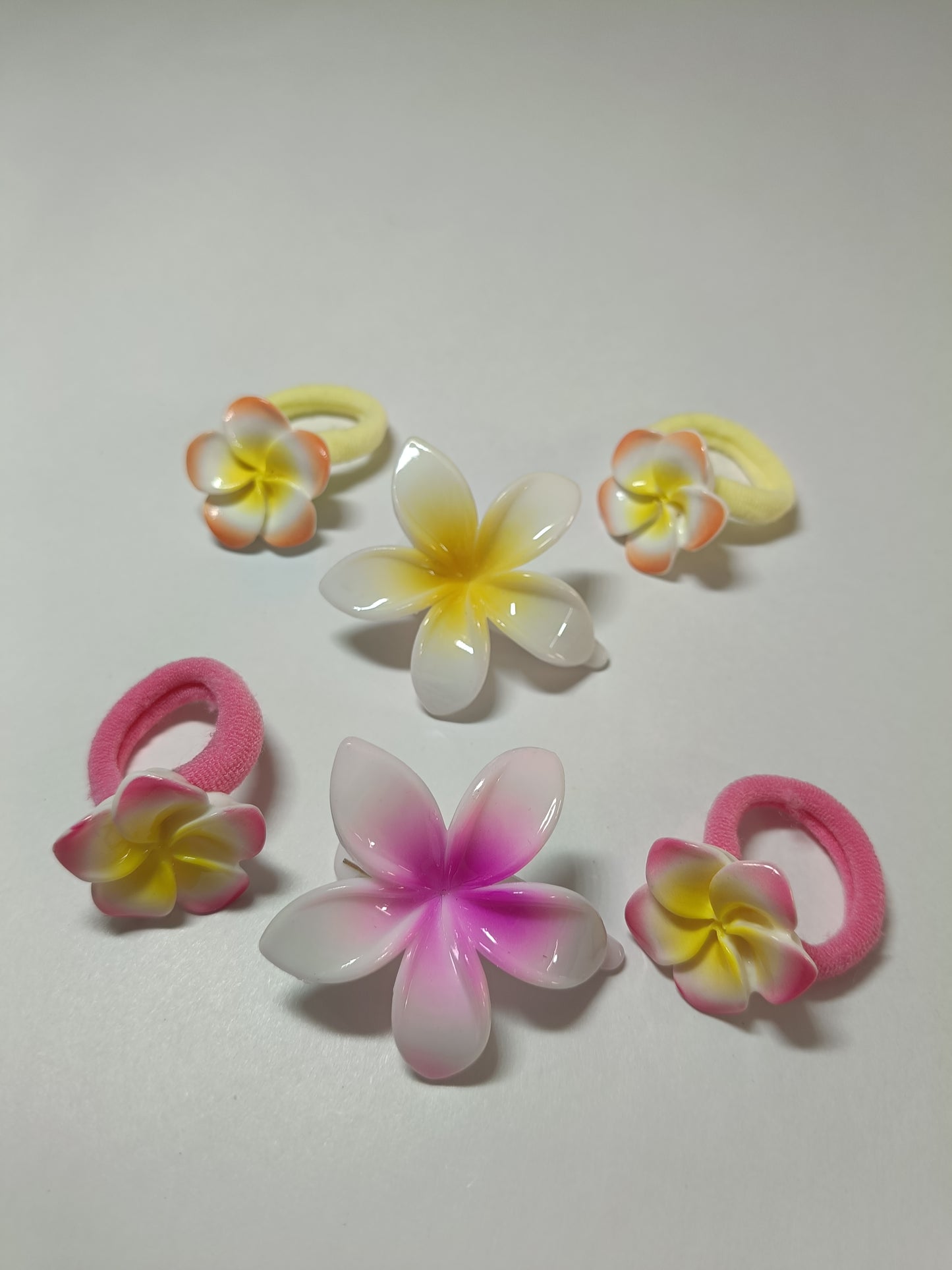 Flower Rubber Band and Flower Clip